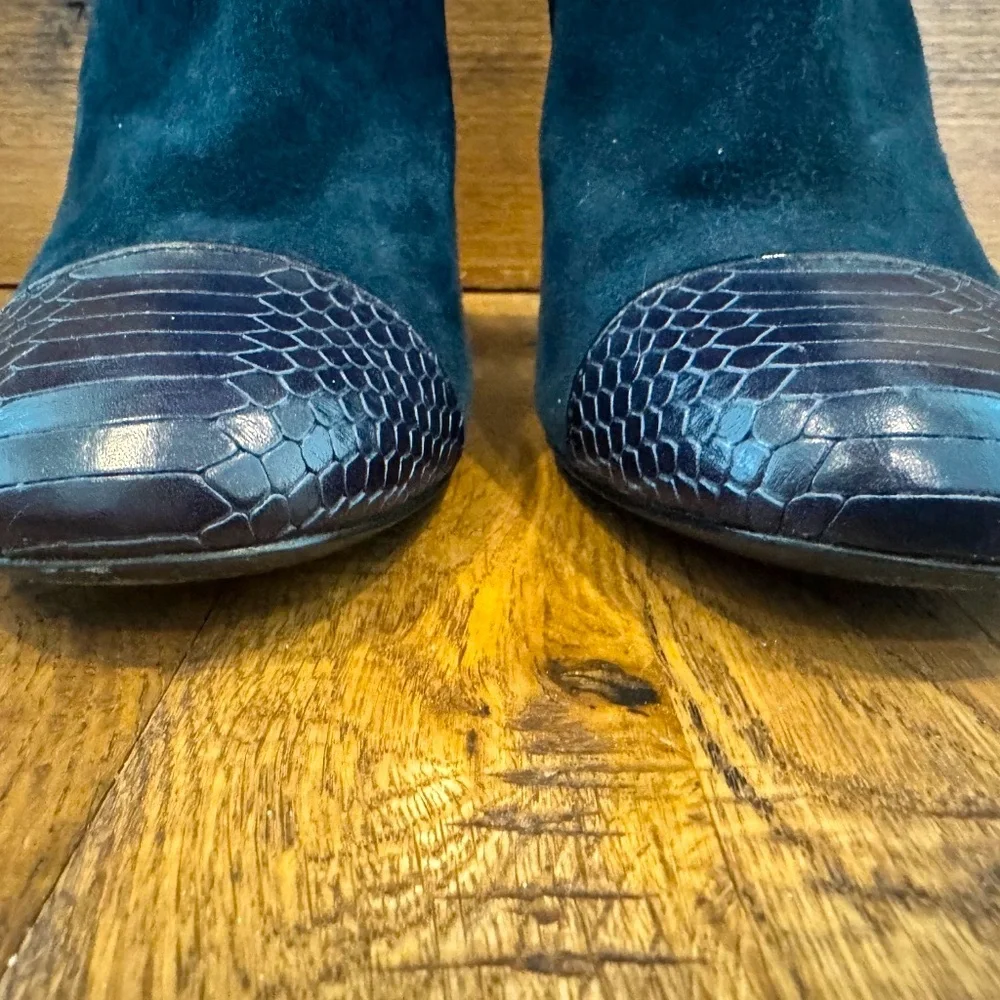 Tory Burch Gracie Suede Navy Ankle‎ Boots Embossed Alligator Leather Size 7.5